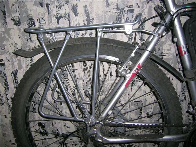 rzut oka z boku